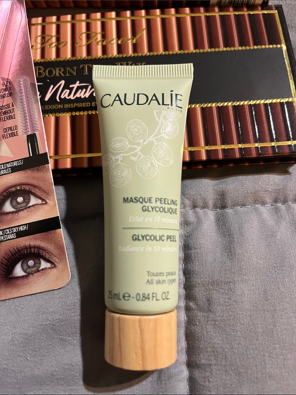 Too Faced Born This Way The Natural Nudes Eyeshadow Palette + Mascara Bundle - Picture 5 of 5